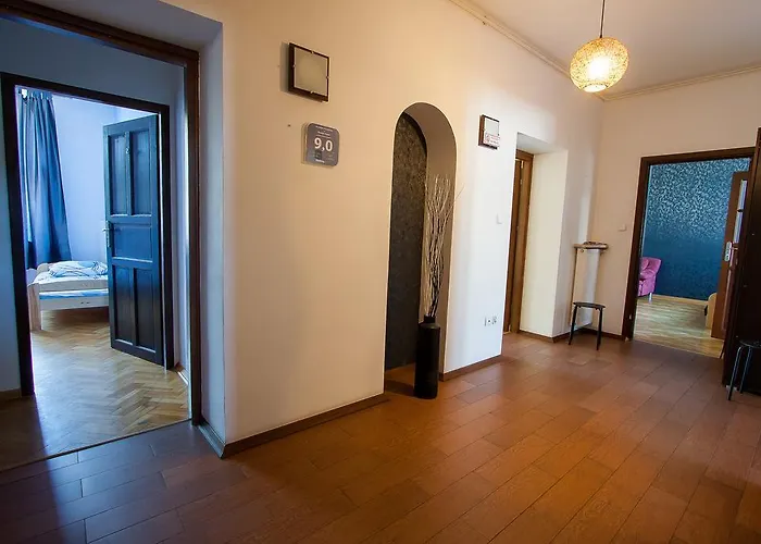 旅馆 为你旅舍 别尔斯克-比亚拉